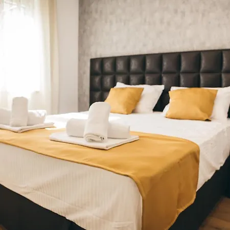 Family Mirjam Orebić