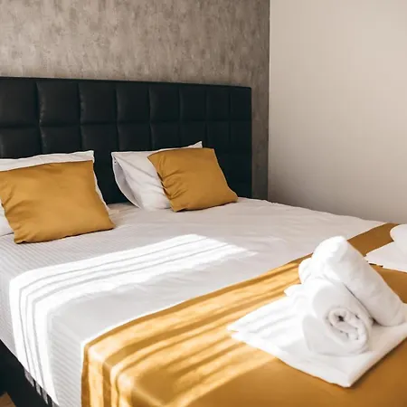 Family Mirjam * Orebić