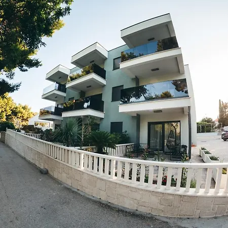 Family Mirjam Orebić