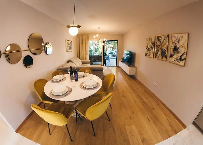 Family Mirjam 奥瑞比克