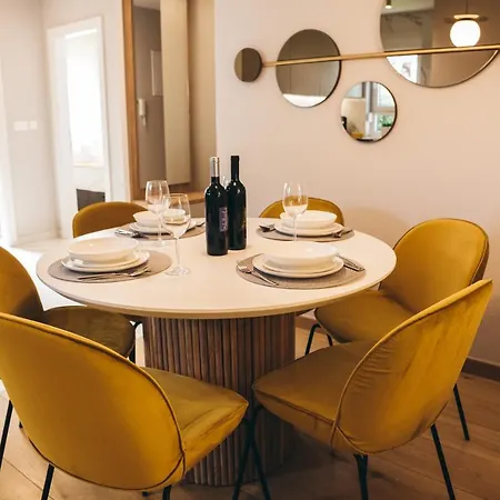 Apartment Family Mirjam Orebic