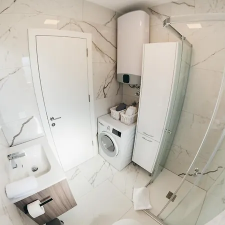 Daire Family Mirjam *